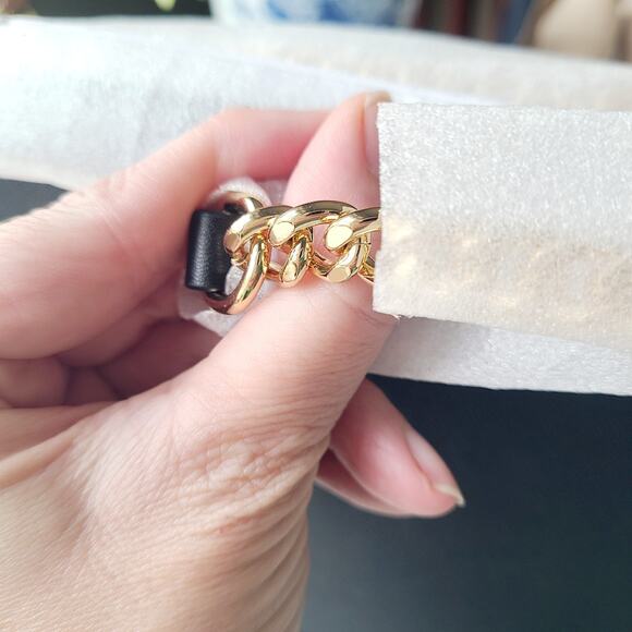 MICHAEL KORS GREENWICH small shoulder FLAP CROSSBODY BAG MK Black and Gold MULTI - Picture 12 of 15